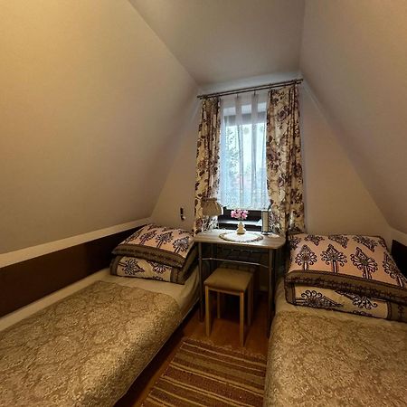 Pokoje Goscinne U Basi Bukowina Tatrzańska Exteriör bild